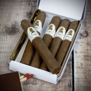 Davidoff Winston Churchill Petit Panatela Cigars (The Raconteur) – Pack of 5