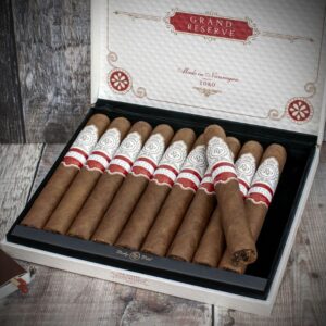 Rocky Patel Grand Reserve Robusto – Box of 10 Cigars